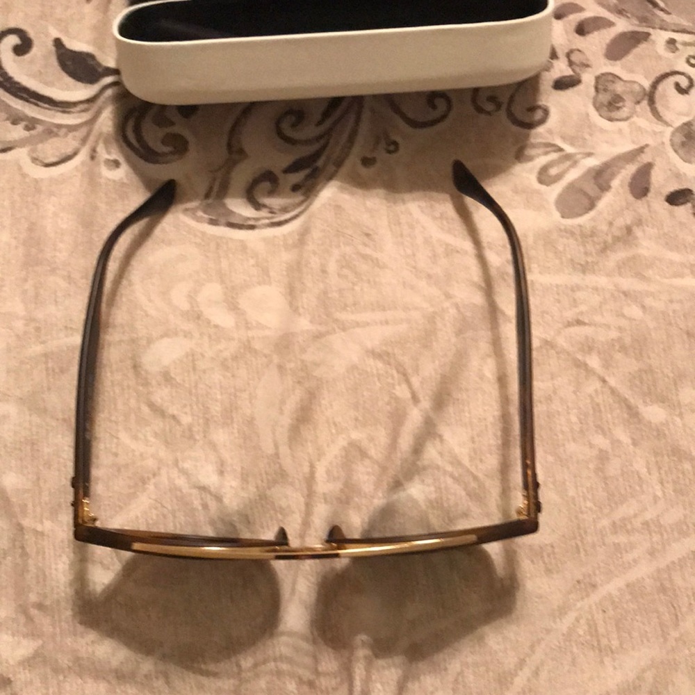 Sunglasses - Picture 3 of 8